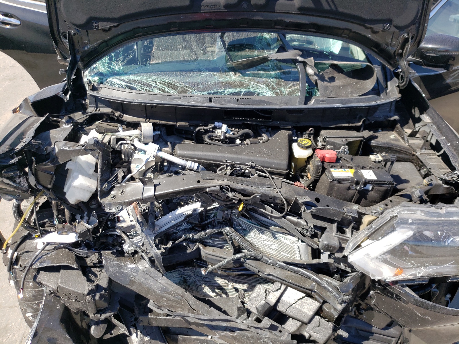 Photo 7 from auction – 2019 NISSAN ROGUE S with VIN JN8AT2MT7KW267989