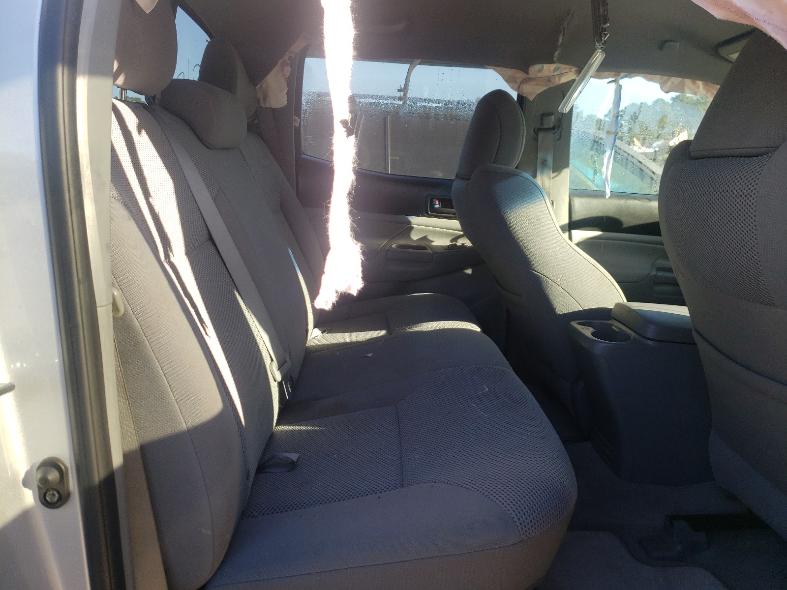 Photo 6 from auction – 2010 TOYOTA TACOMA DOU with VIN 5TEJU4GN2AZ710147