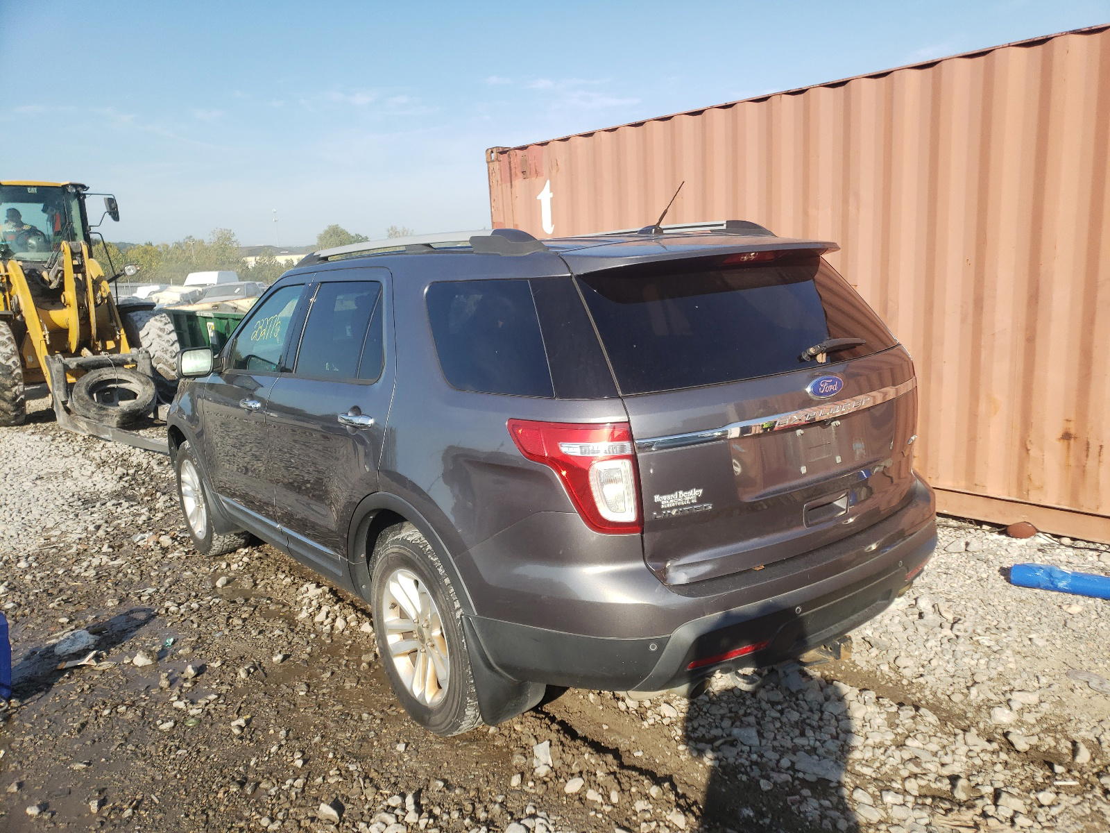 Photo 3 from auction – 2011 FORD EXPLORER L with VIN 1FMHK8F84BGA29578