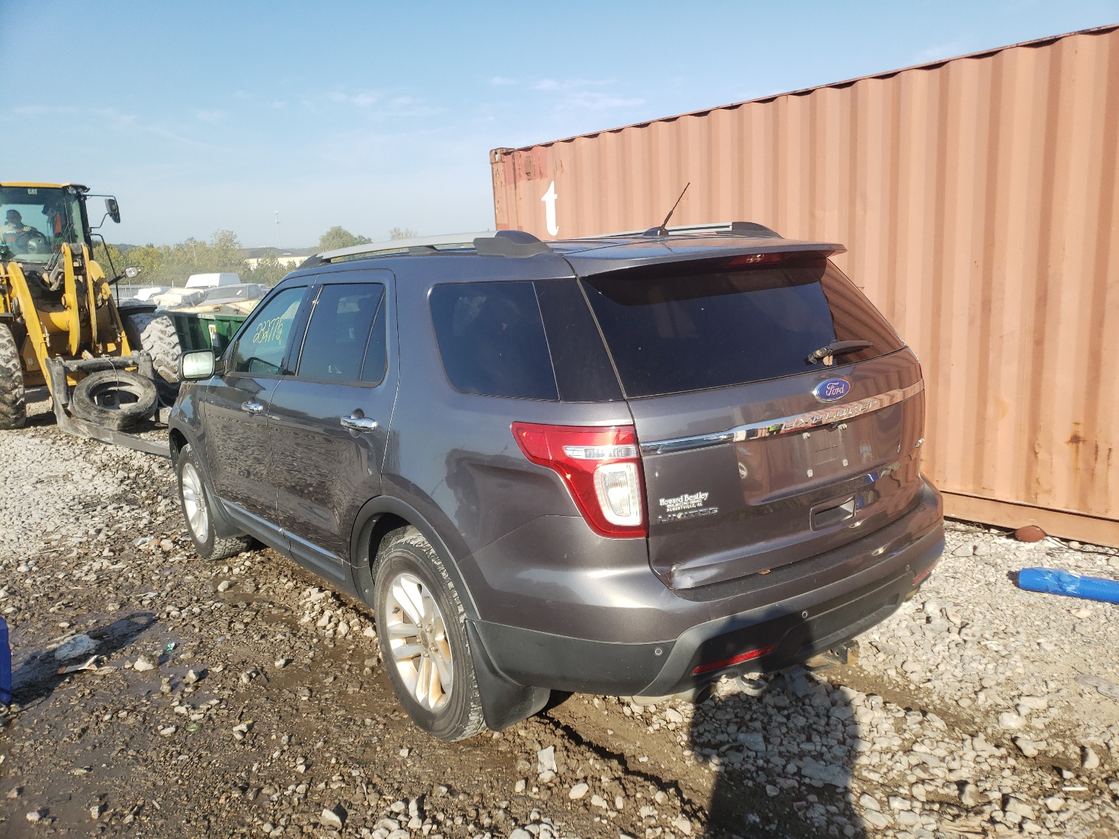 Фото 3 с аукциона – 2011 FORD EXPLORER L с VIN 1FMHK8F84BGA29578