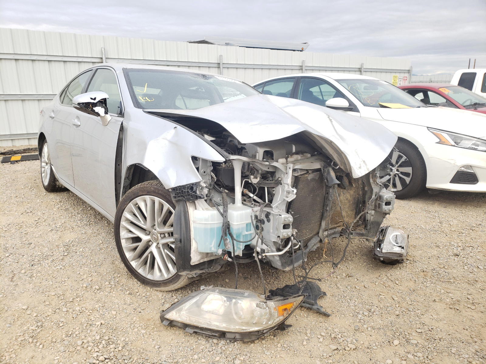 LEXUS ES 350 2015 with VIN JTHBK1GG5F2160821 - Photo from auction