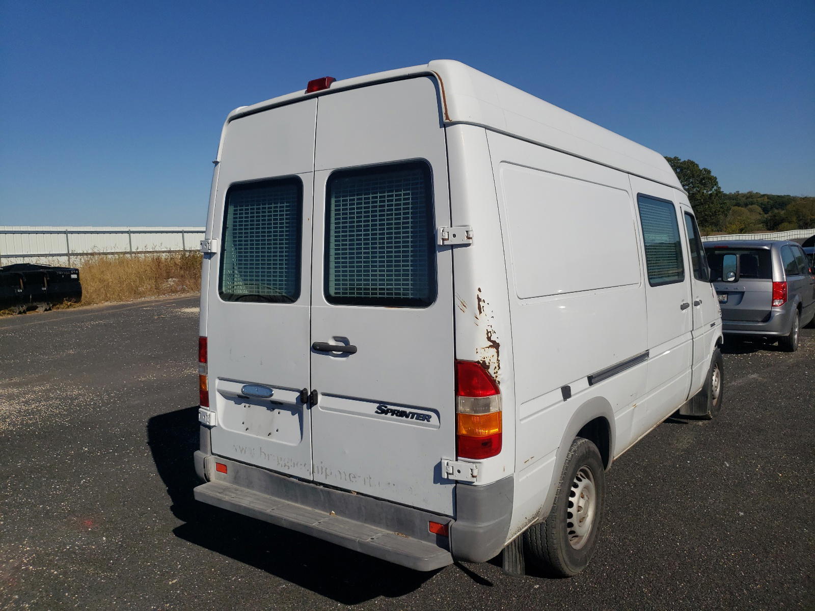 Photo 4 from auction – 2006 FREIGHTLINER SPRINTER 2 with VIN WDYPD644065913893