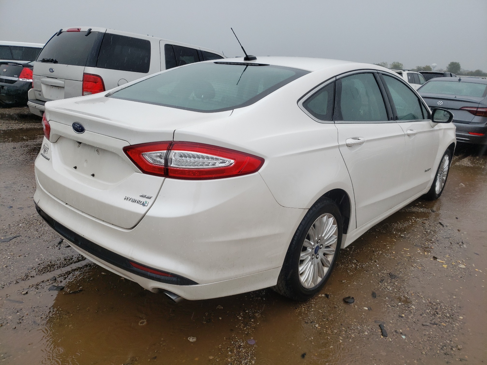 Photo 4 from auction – 2013 FORD FUSION SE with VIN 3FA6P0LU9DR207020