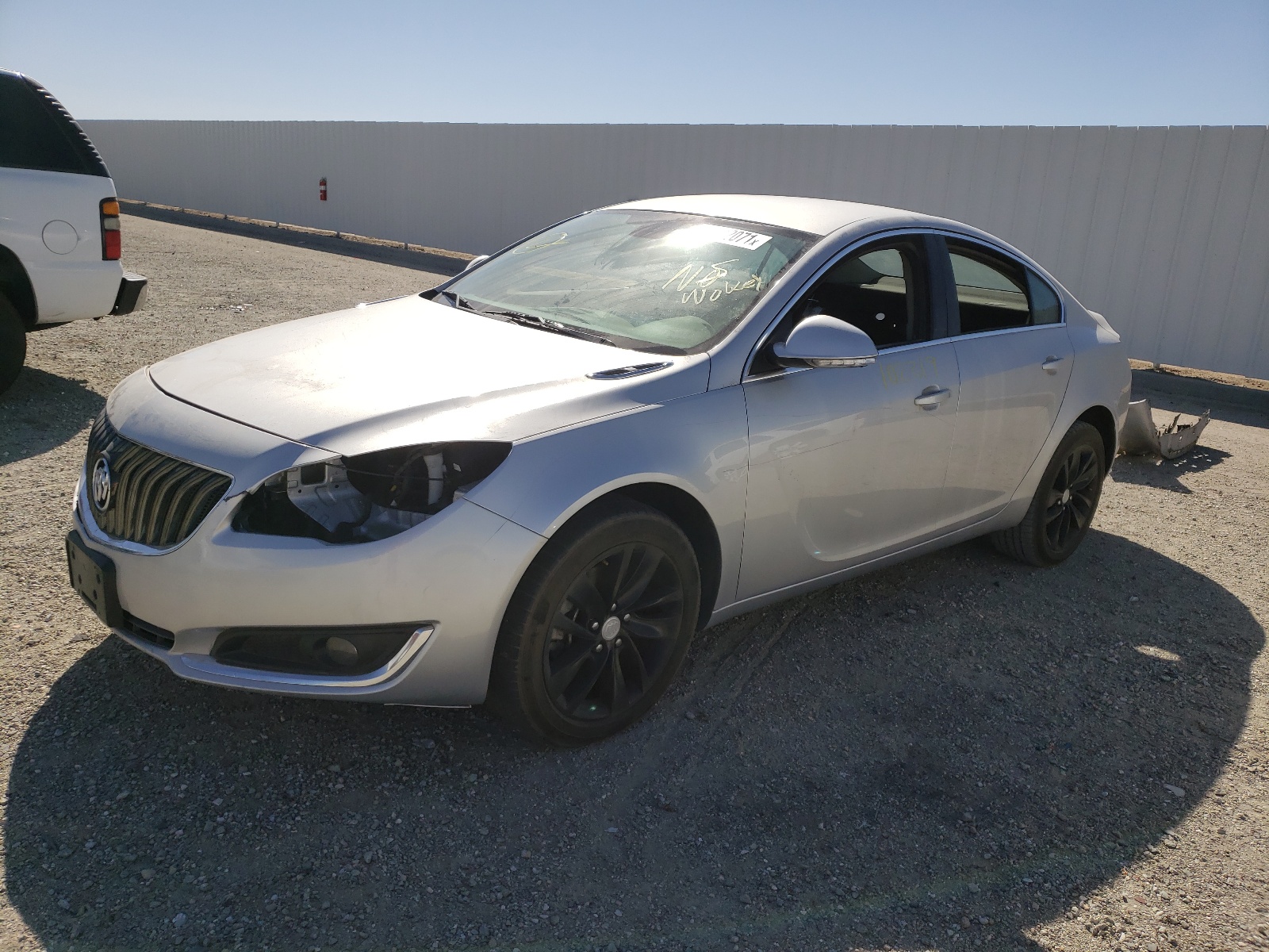 Zdjęcie 2 z aukcji – 2016 BUICK REGAL z VIN 2G4GK5EXXG9172351