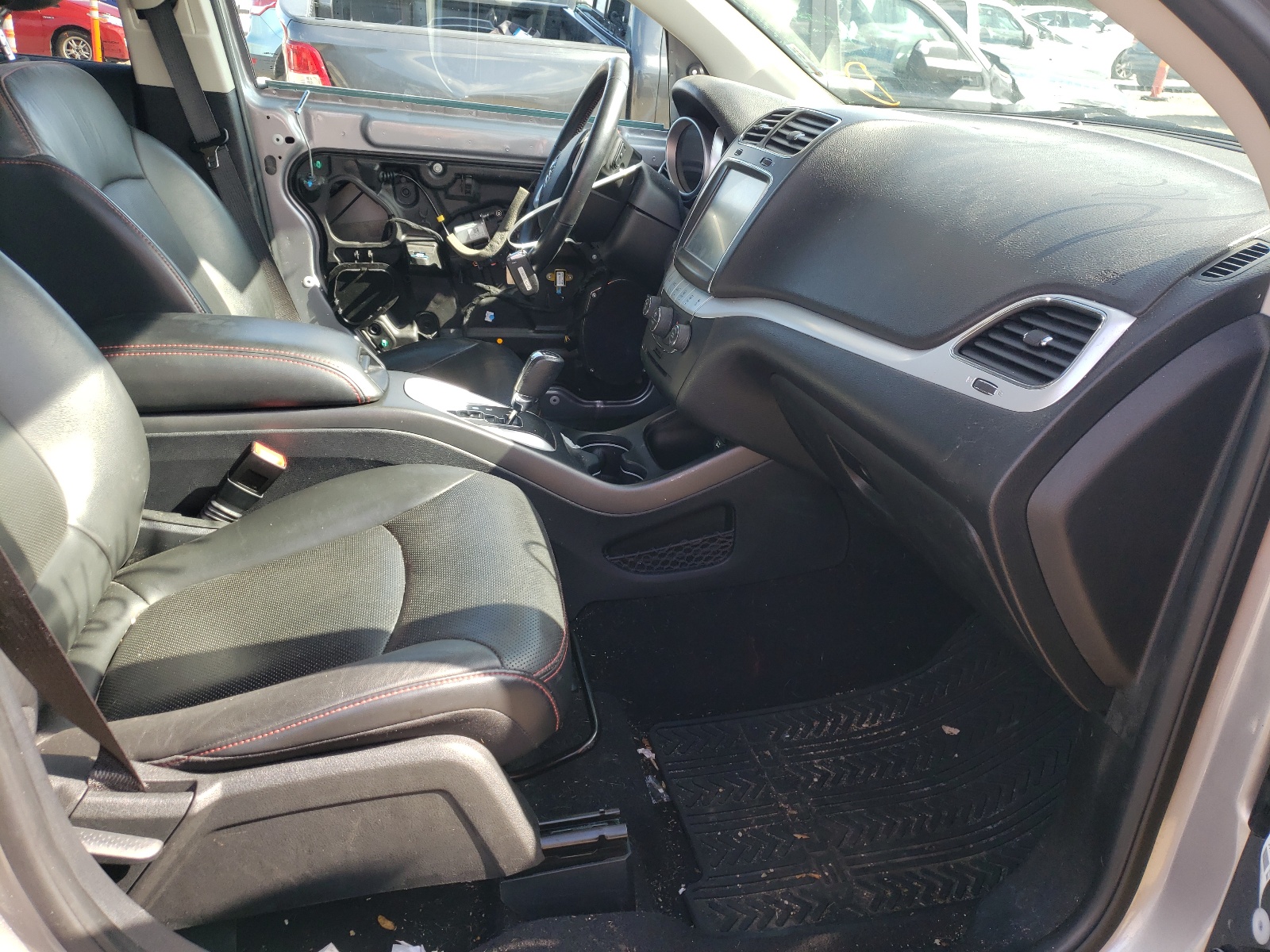 Photo 5 from auction – 2018 DODGE JOURNEY GT with VIN 3C4PDDEG4JT463473