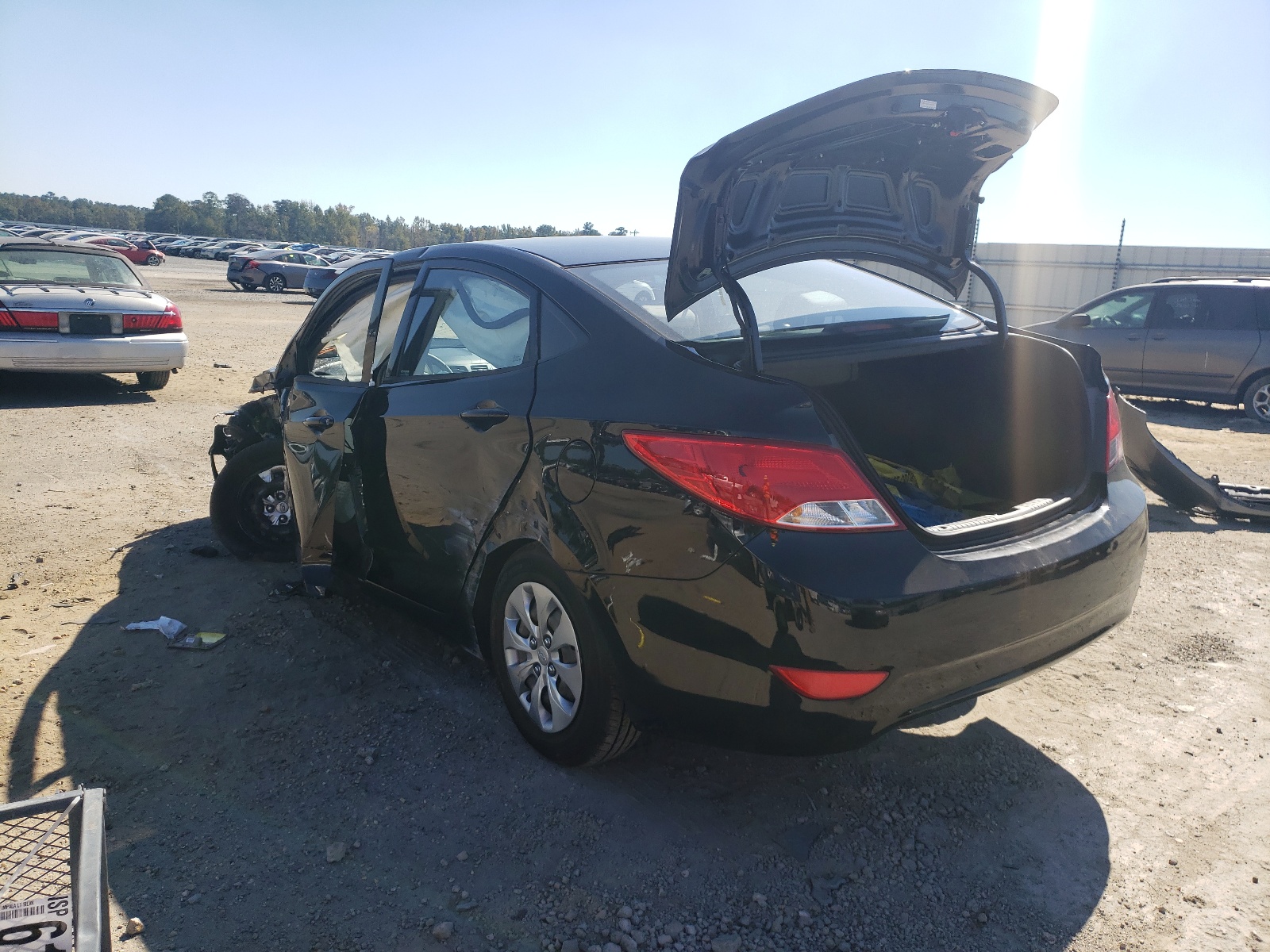 Photo 3 from auction – 2016 HYUNDAI ACCENT SE with VIN KMHCT4AE7GU943930