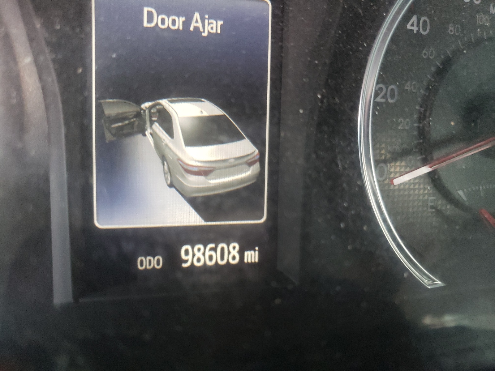 Photo 8 from auction – 2016 TOYOTA CAMRY LE with VIN 4T1BF1FK8GU159398