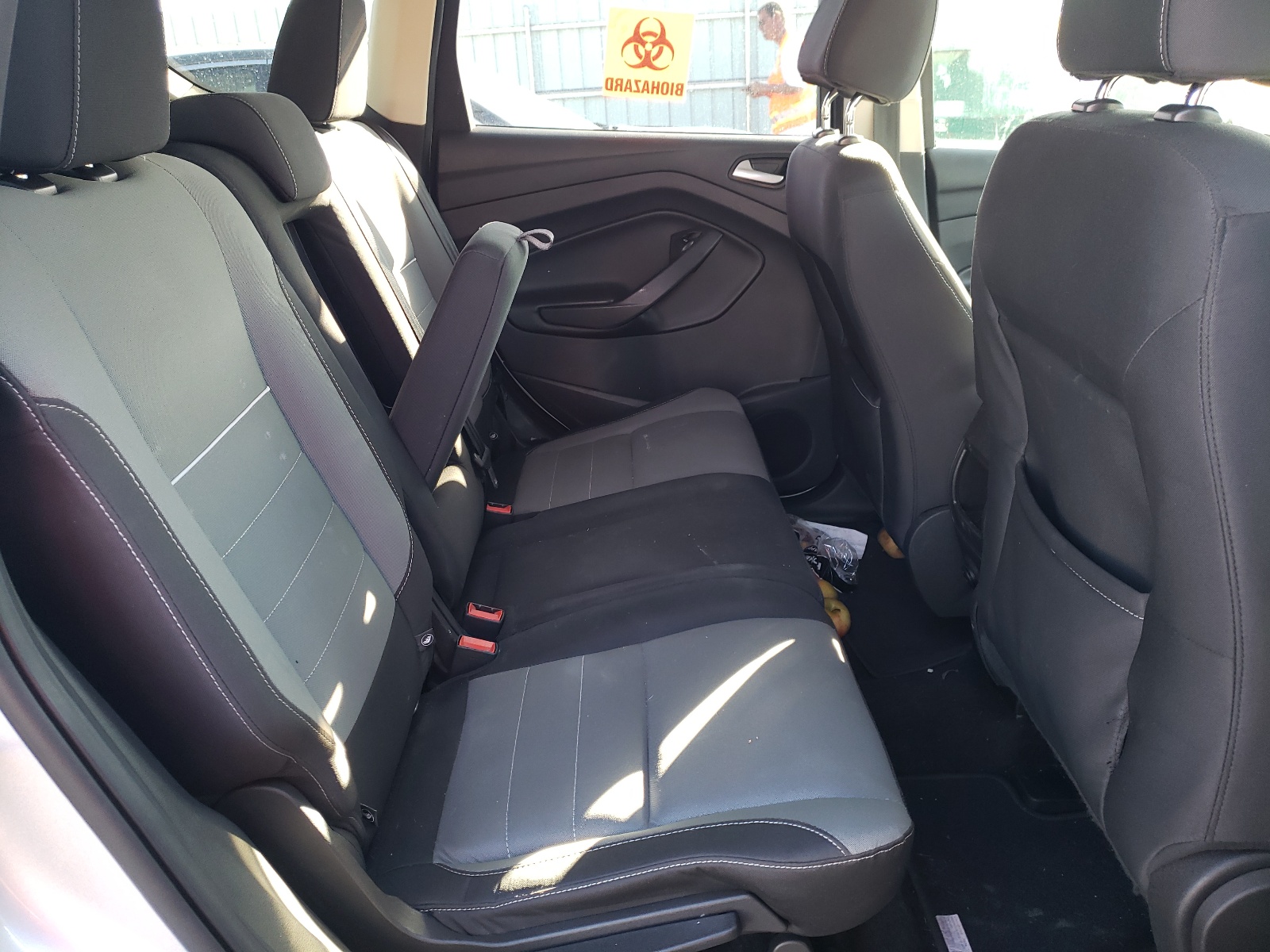 Photo 6 from auction – 2015 FORD ESCAPE SE with VIN 1FMCU0GX0FUB97236