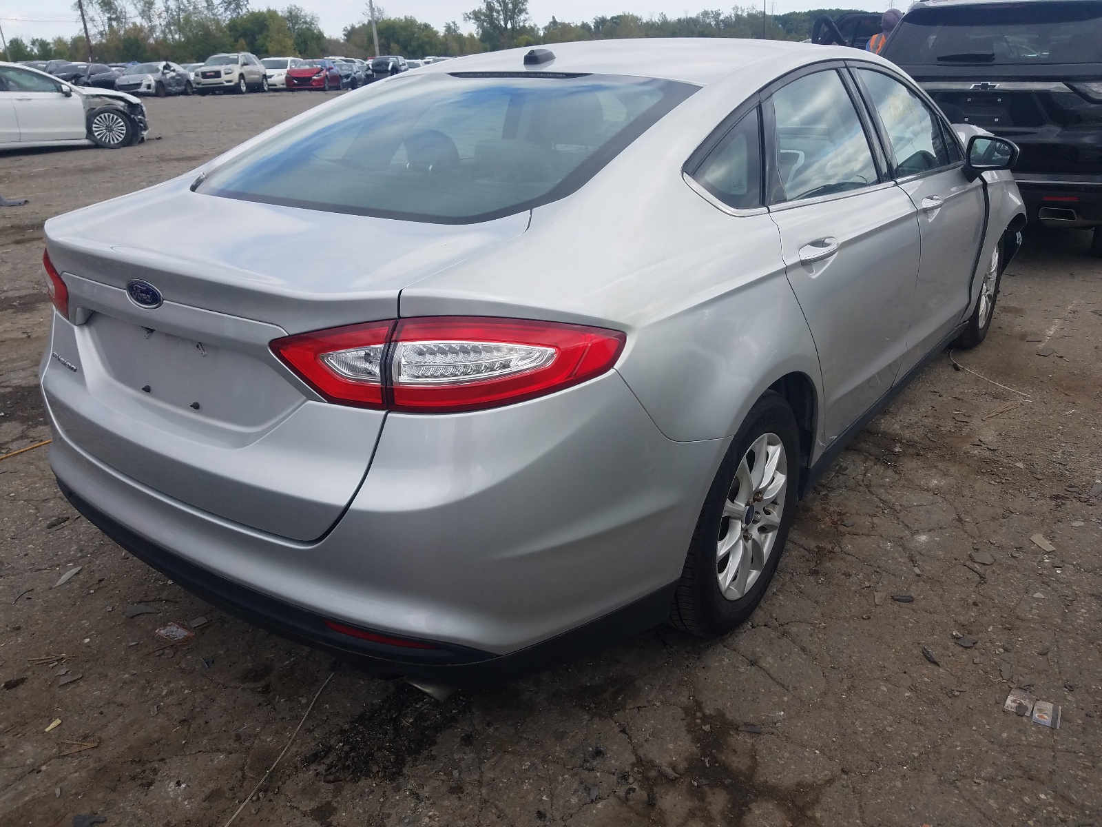 Photo 4 from auction – 2016 FORD FUSION S with VIN 1FA6P0G72G5109023