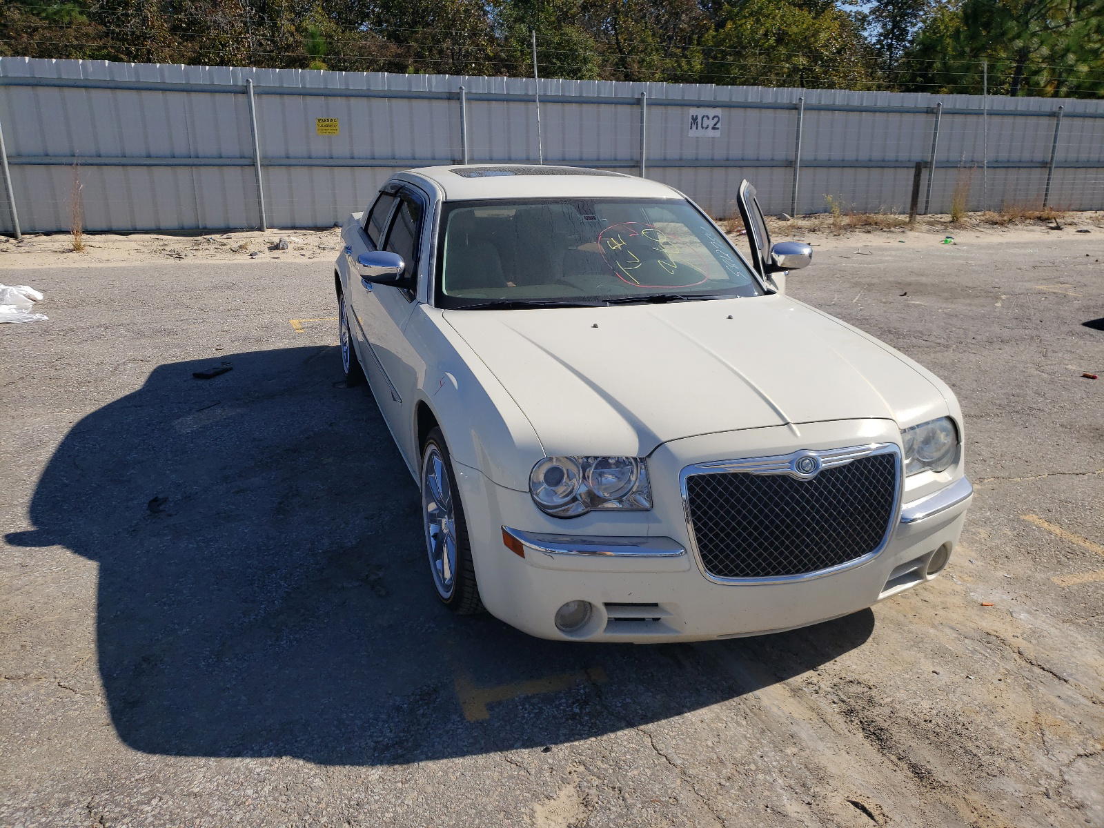 CHRYSLER 300C 2010 with VIN 2C3CA6CT6AH114640 - Photo from auction
