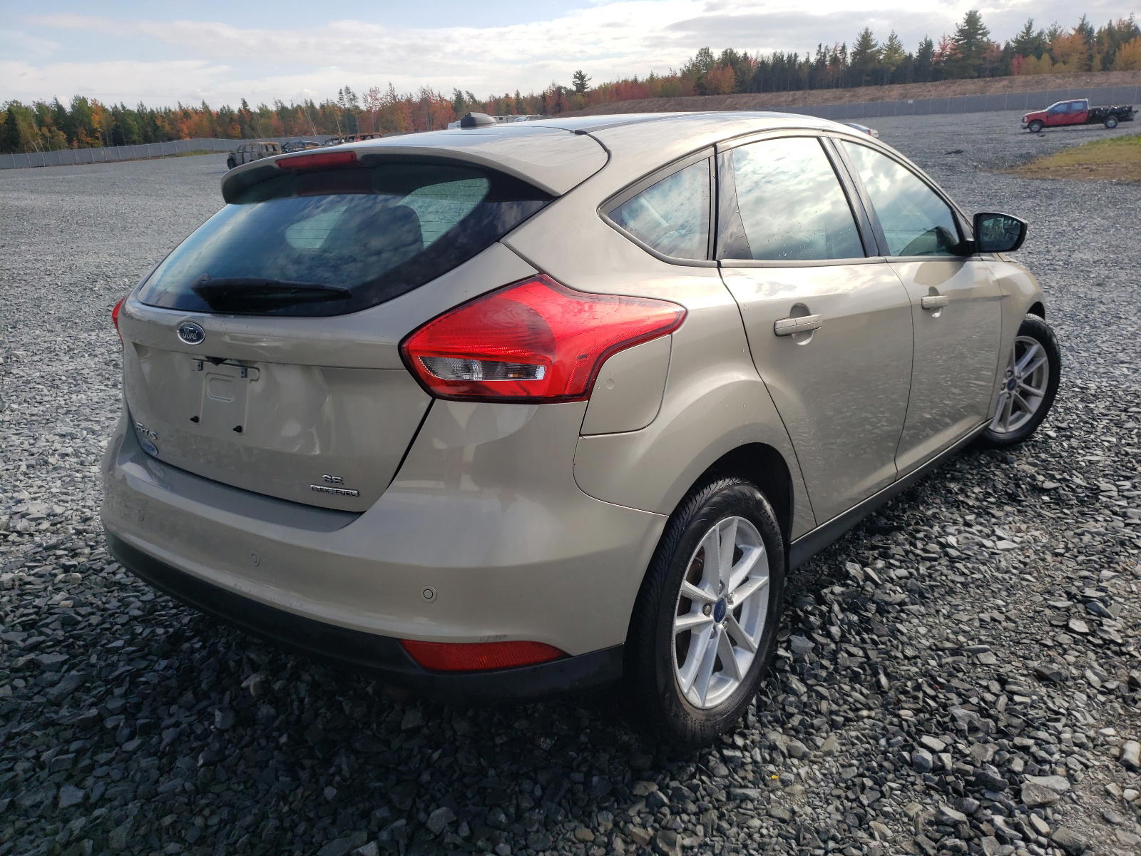 Photo 4 from auction – 2015 FORD FOCUS SE with VIN 1FADP3K25FL330677