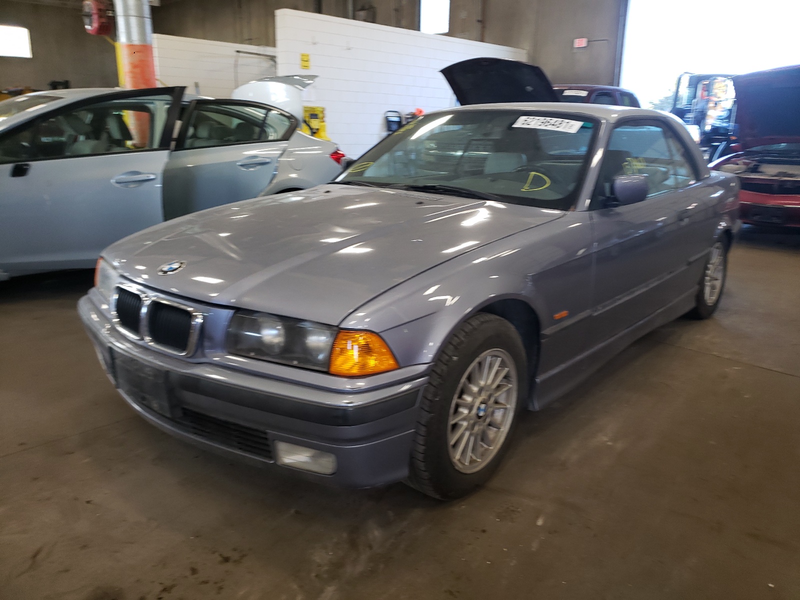 Photo 2 from auction – 1997 BMW 328 IC AUT with VIN WBABK8327VET97972