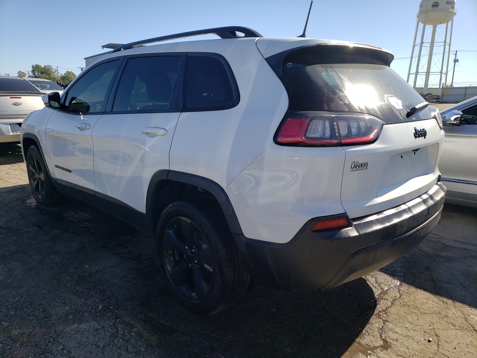Photo 3 from auction – 2021 JEEP CHEROKEE L with VIN 1C4PJLLB6MD135010