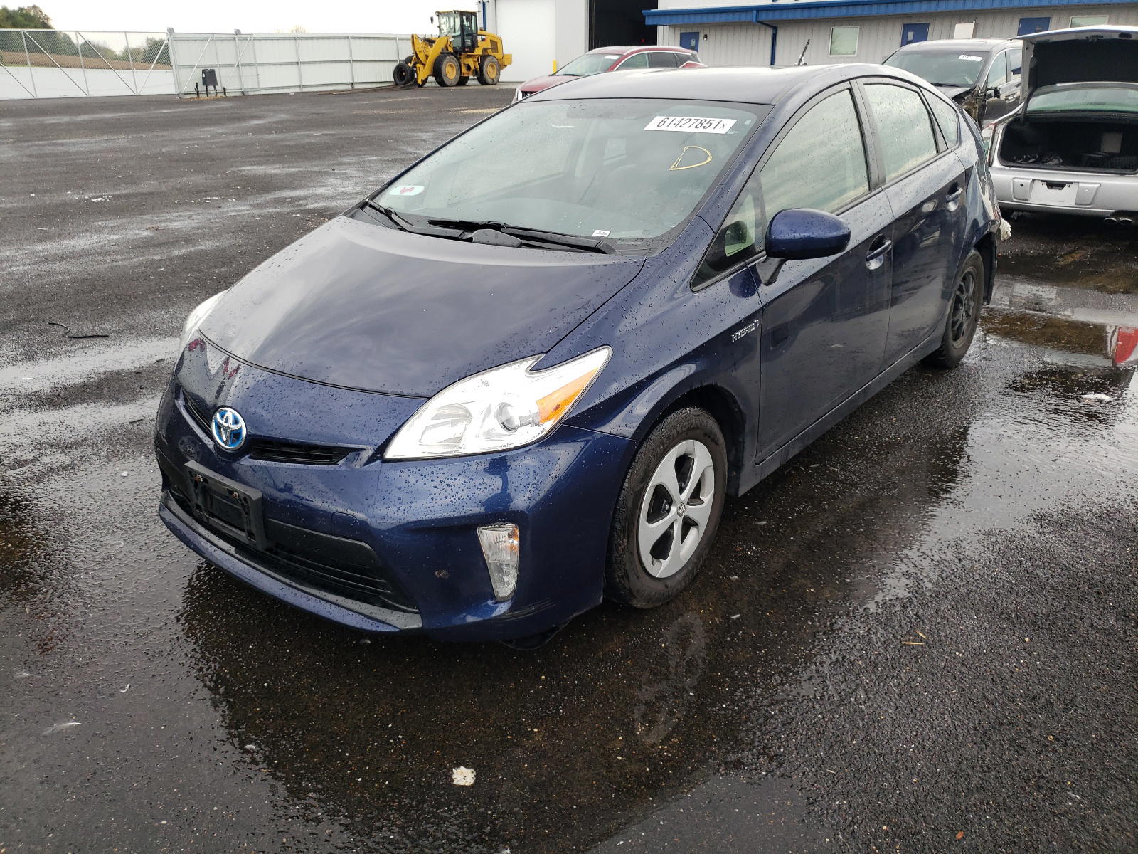 Photo 2 from auction – 2015 TOYOTA PRIUS with VIN JTDKN3DU1F0424448