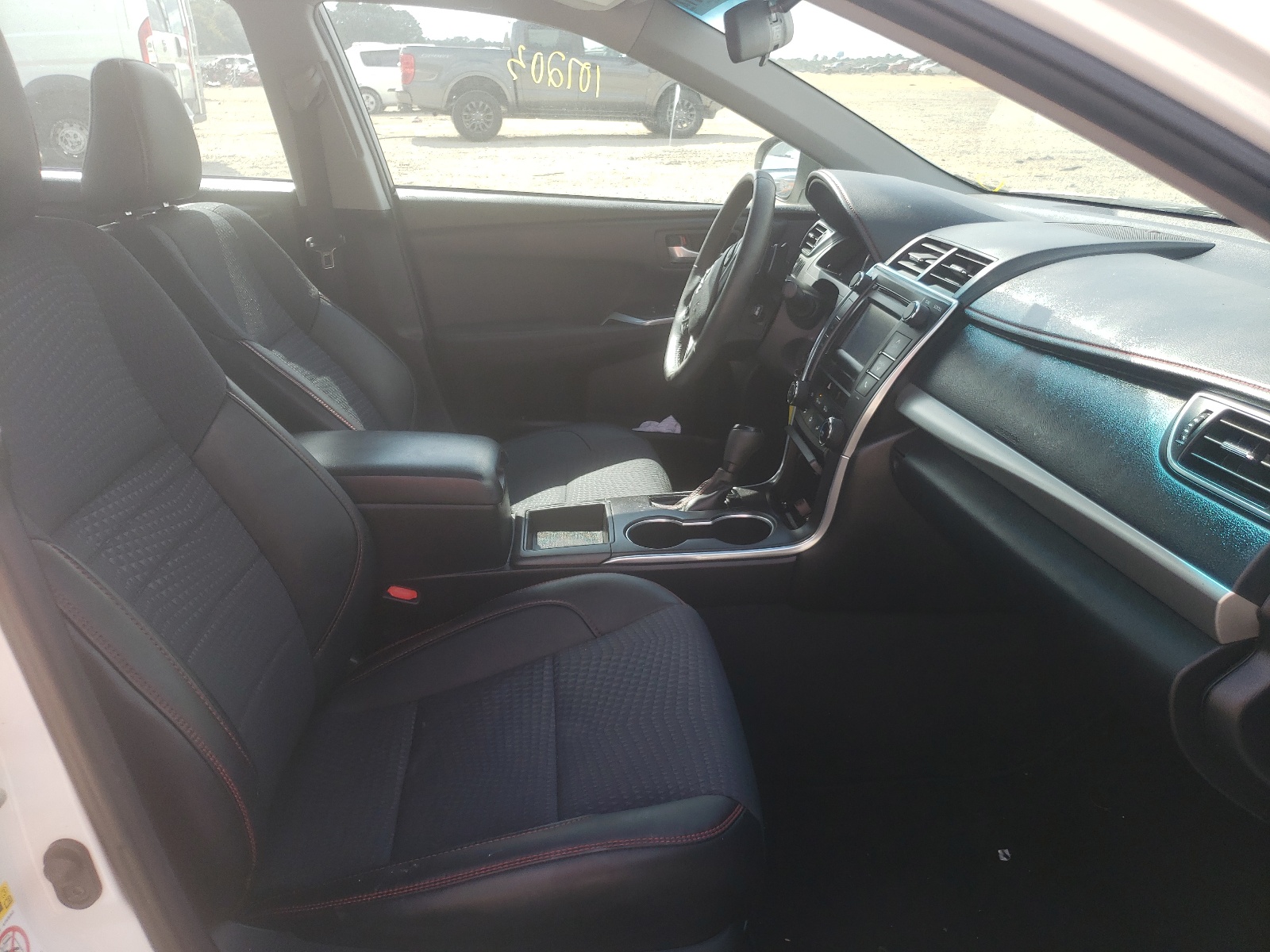 Photo 5 from auction – 2015 TOYOTA CAMRY LE with VIN 4T1BF1FK1FU055897