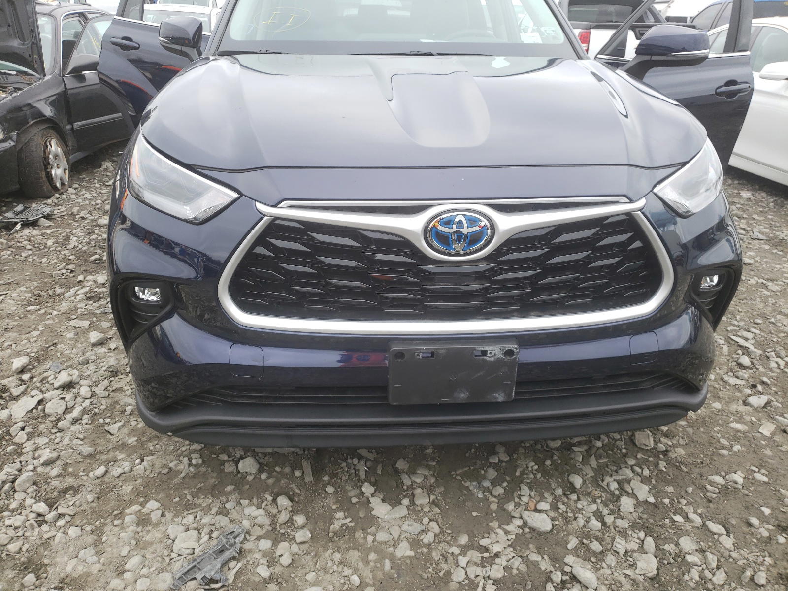 Photo 9 from auction – 2021 TOYOTA HIGHLANDER with VIN 5TDGBRCH6MS525842