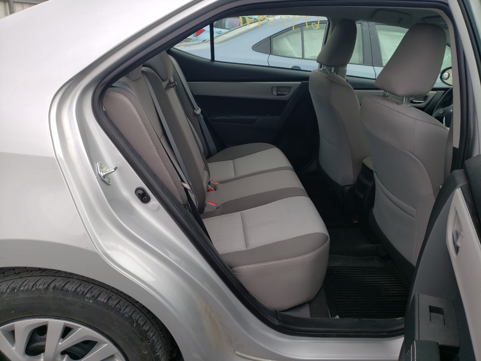 Photo 6 from auction – 2018 TOYOTA COROLLA L with VIN 2T1BURHE2JC011476