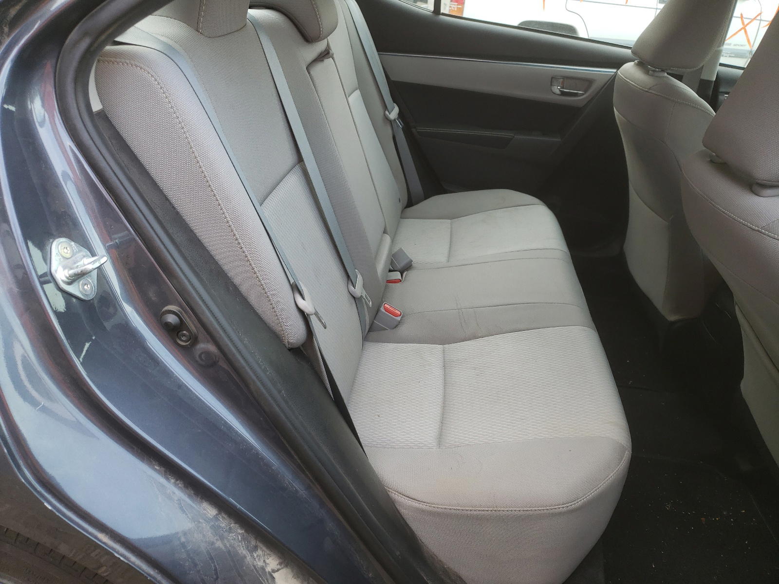 Photo 6 from auction – 2016 TOYOTA COROLLA with VIN 5YFBURHE5GP465391