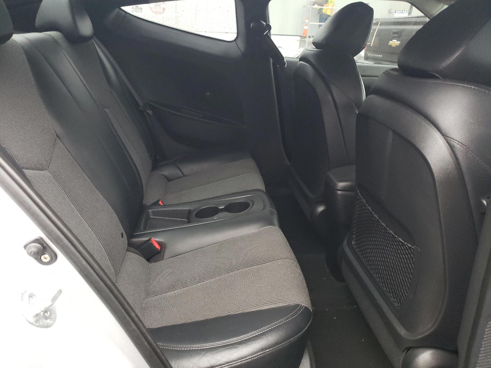 Photo 6 from auction – 2012 HYUNDAI VELOSTER with VIN KMHTC6AD0CU030956
