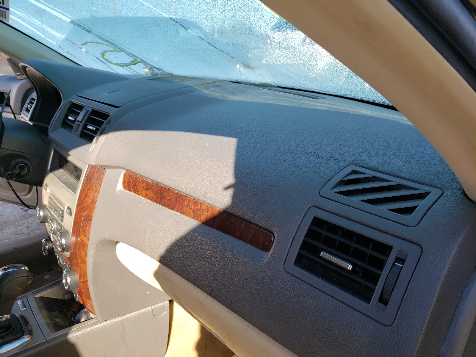 Photo 5 from auction – 2011 FORD FUSION SEL with VIN 3FAHP0JG8BR209103
