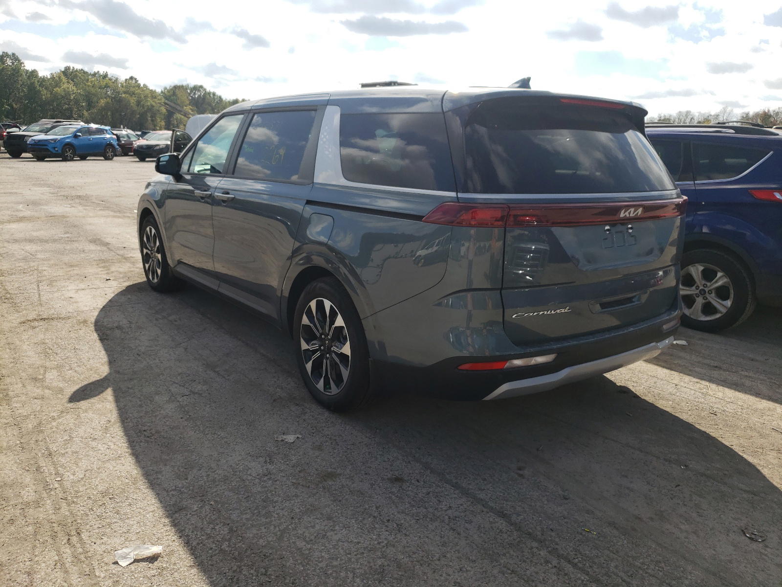 Photo 3 from auction – 2022 KIA CARNIVAL E with VIN KNDNC5H37N6079616