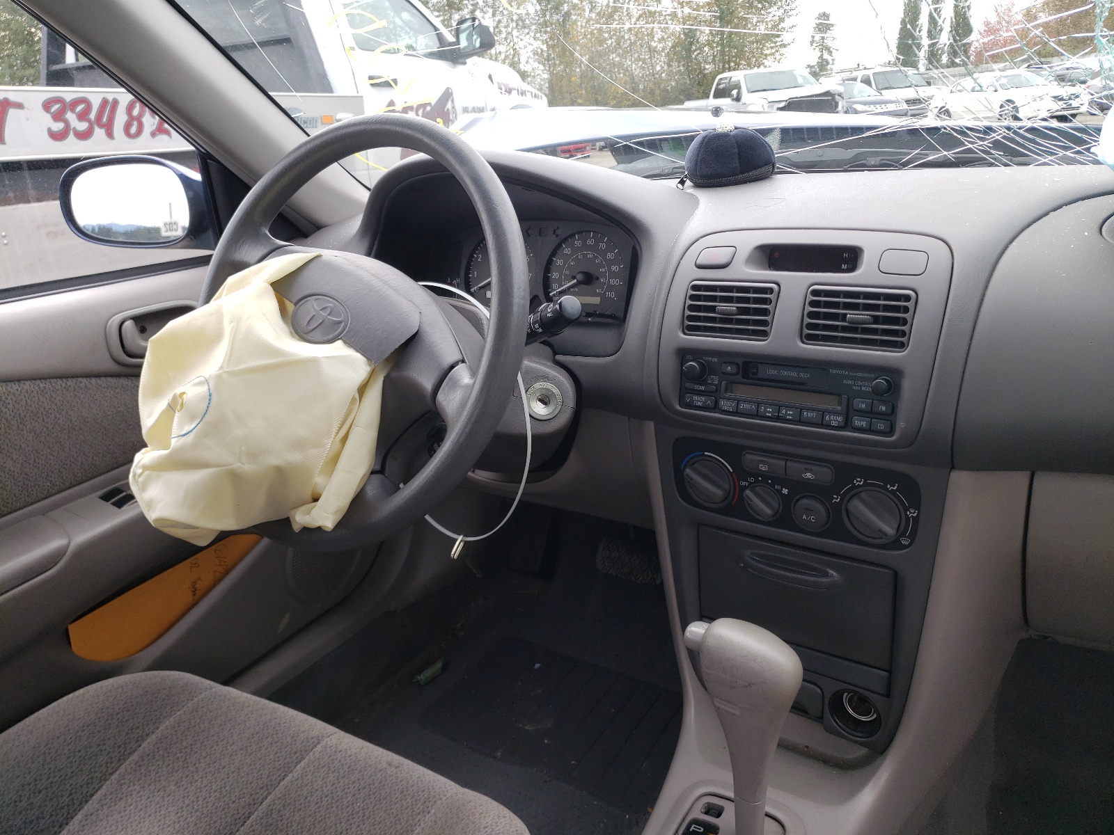 Photo 9 from auction – 2002 TOYOTA COROLLA CE with VIN 1NXBR12EX2Z643556