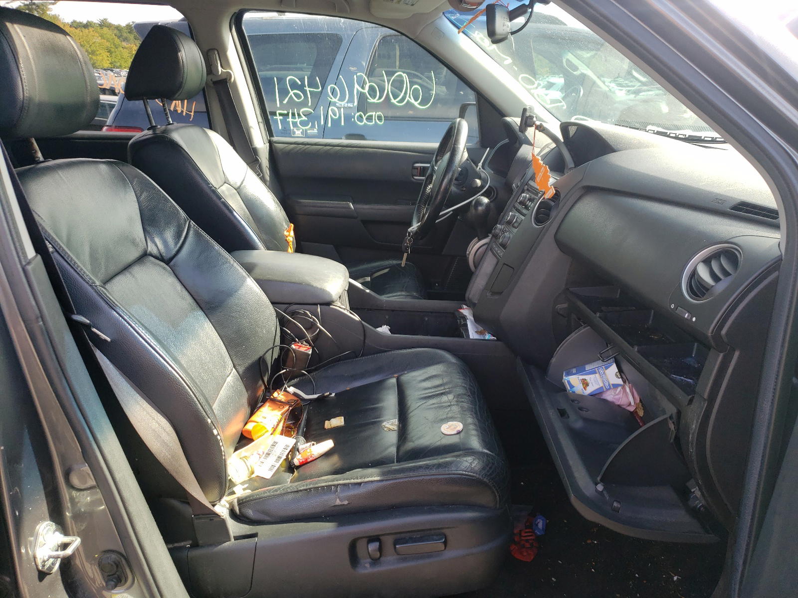 Photo 19 from auction – 2012 HONDA PILOT with VIN 5FNYF4H54CB074567