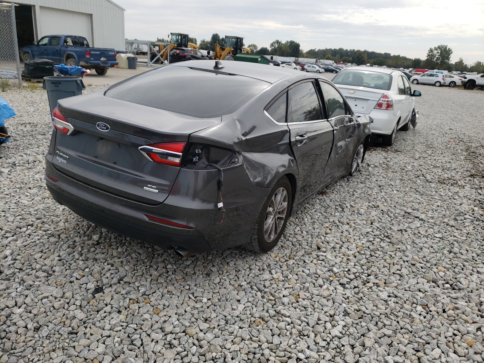 Photo 4 from auction – 2019 FORD FUSION SE with VIN 3FA6P0HD5KR231188