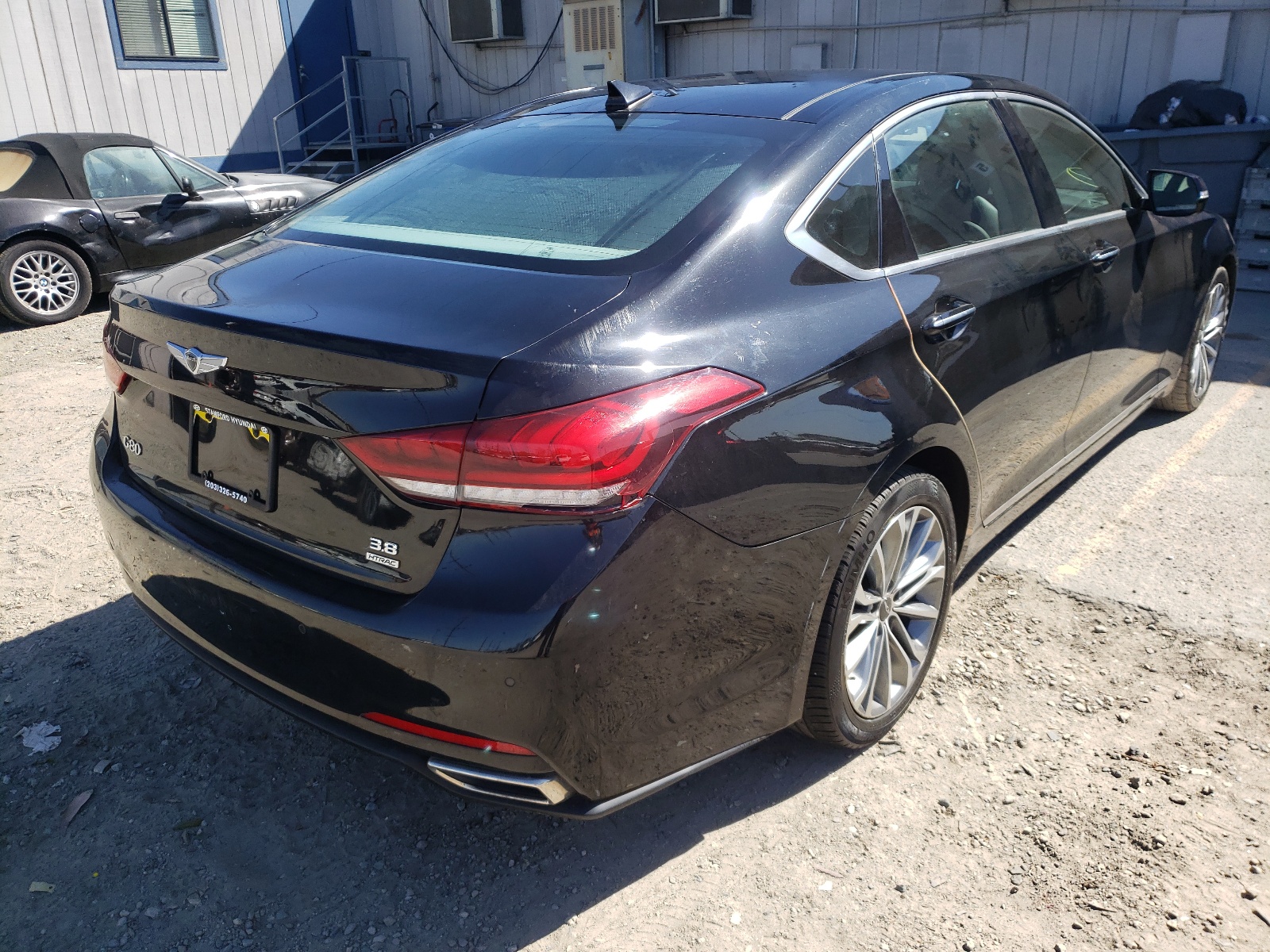 Photo 4 from auction – 2017 GENESIS G80 BASE with VIN KMHGN4JE3HU171536