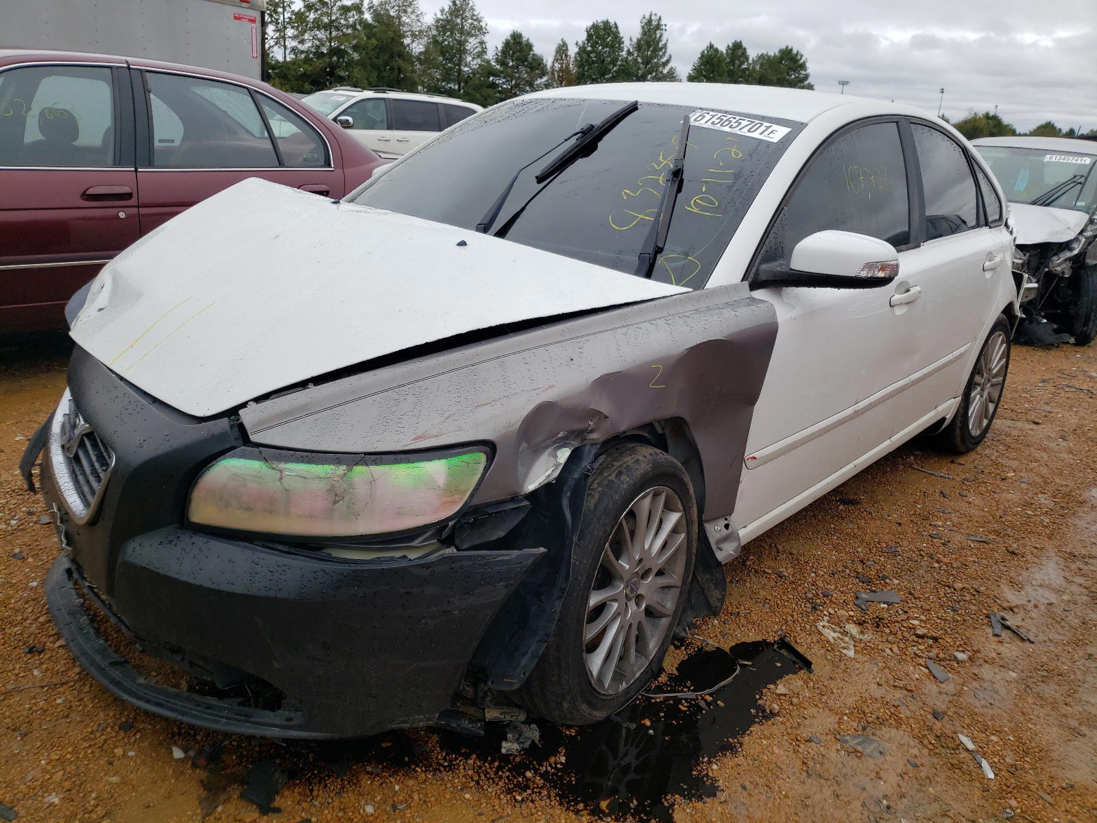 Photo 2 from auction – 2011 VOLVO S40 T5 with VIN YV1672MS2B2546782