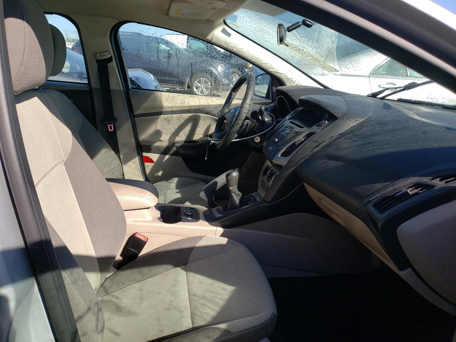 Photo 5 from auction – 2013 FORD FOCUS SE with VIN 1FADP3K25DL114888