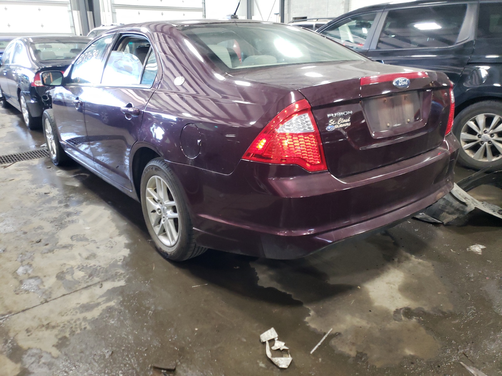 Photo 3 from auction – 2011 FORD FUSION S with VIN 3FAHP0GA4BR234826