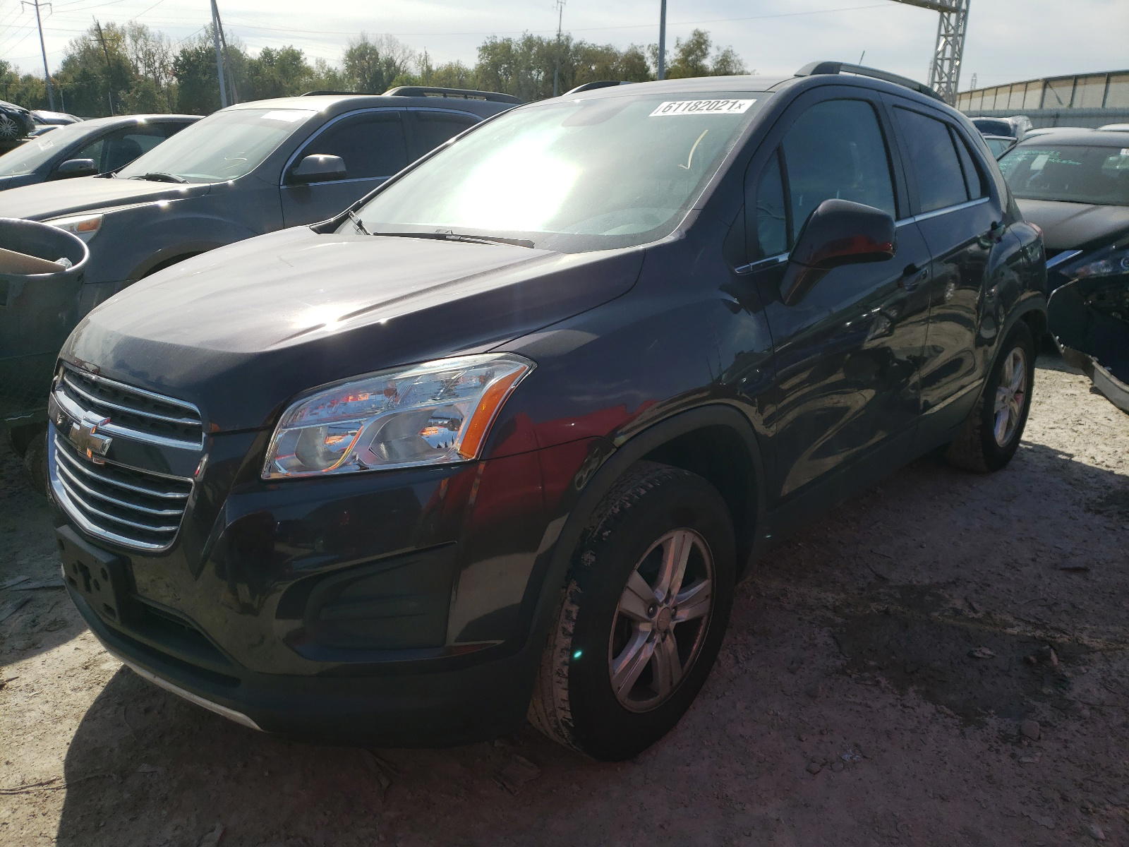Photo 2 from auction – 2016 CHEVROLET TRAX 1LT with VIN 3GNCJPSB5GL177424