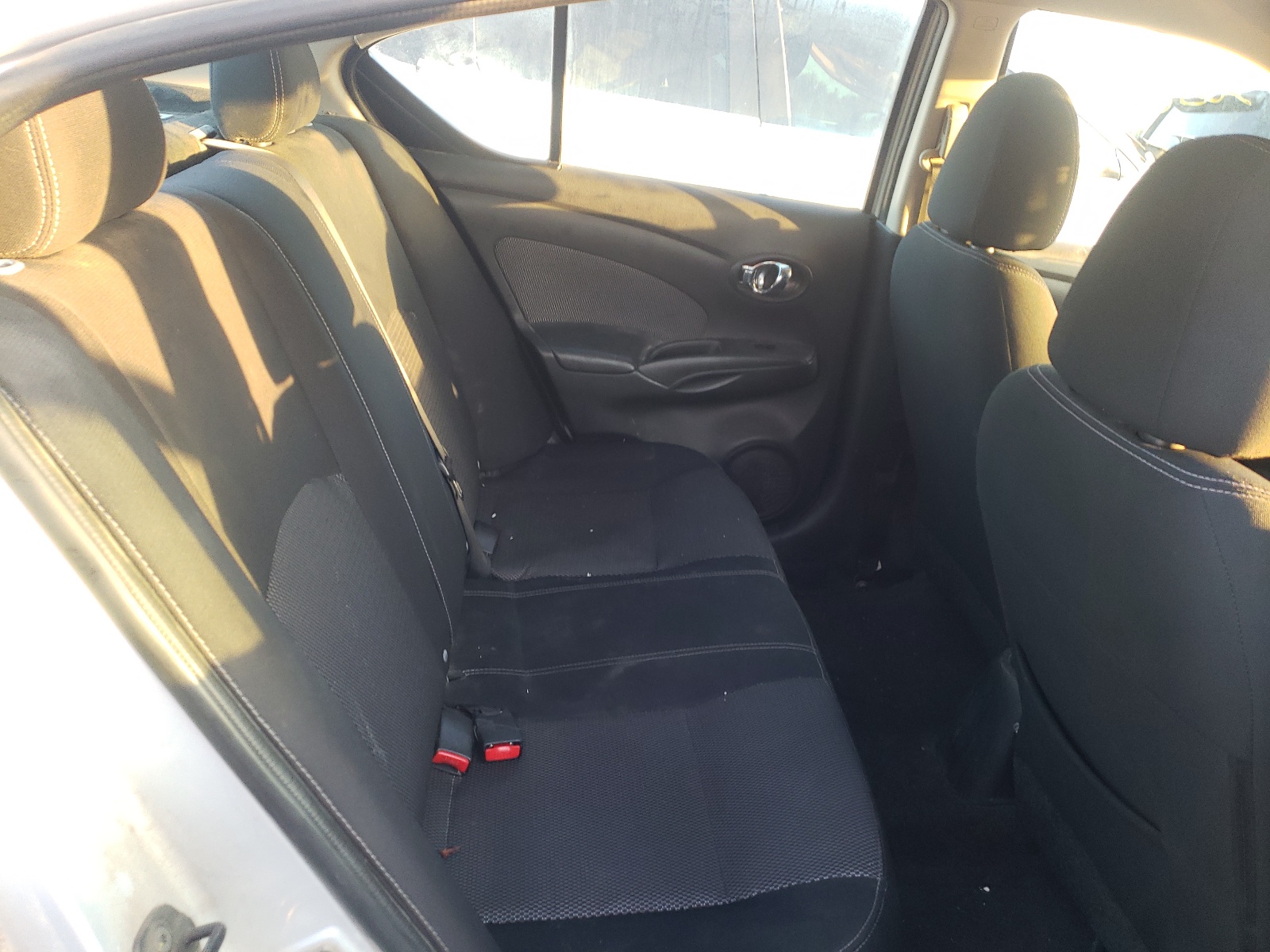 Photo 6 from auction – 2015 NISSAN VERSA S with VIN 3N1CN7AP9FL842370