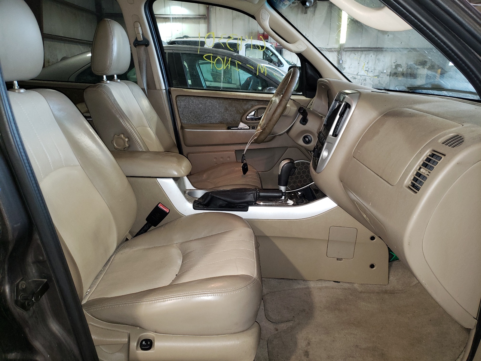 Photo 5 from auction – 2007 MERCURY MARINER PR with VIN 4M2CU97177KJ02814