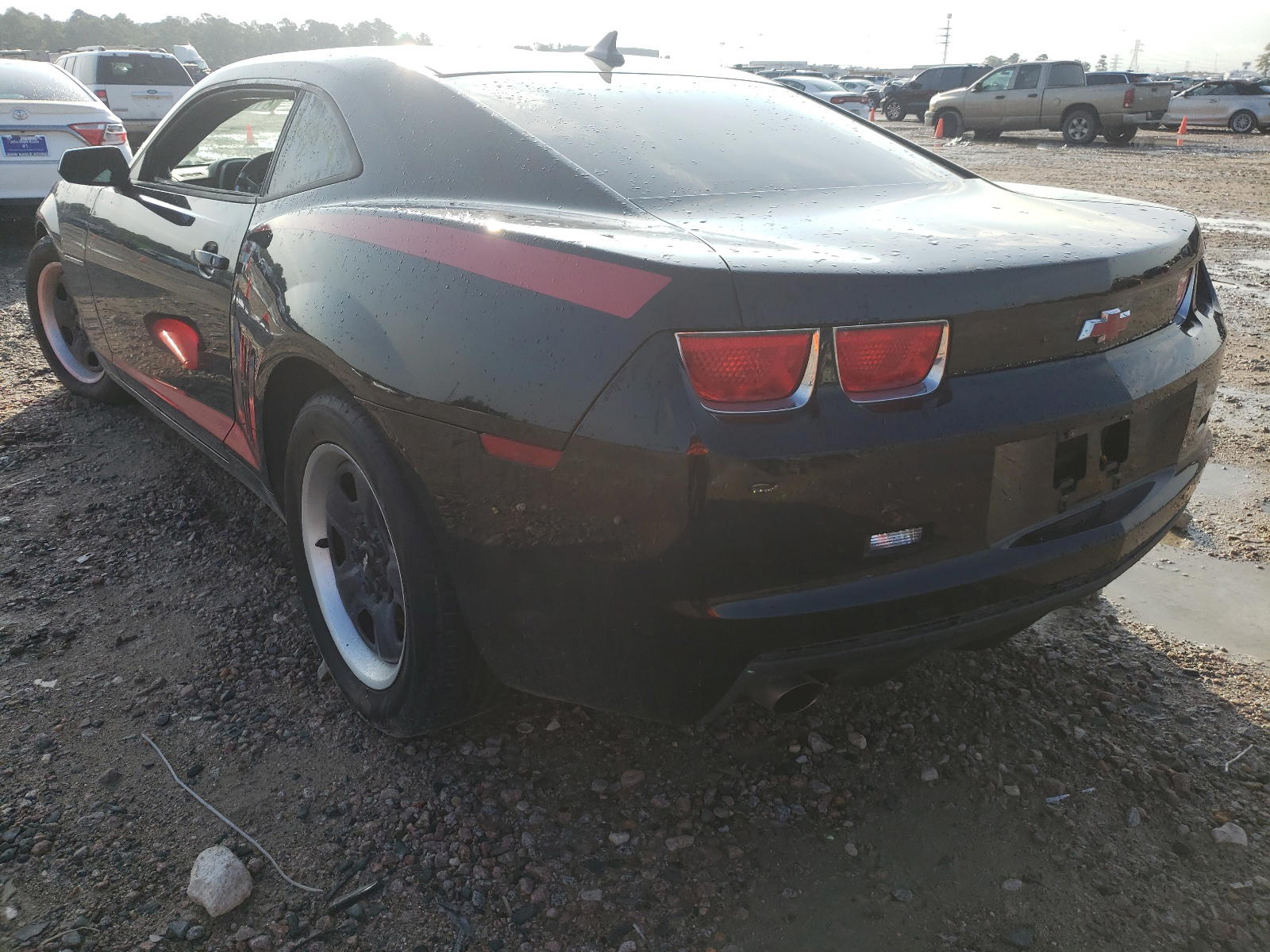 Photo 3 from auction – 2011 CHEVROLET CAMARO LS with VIN 2G1FA1ED9B9153311