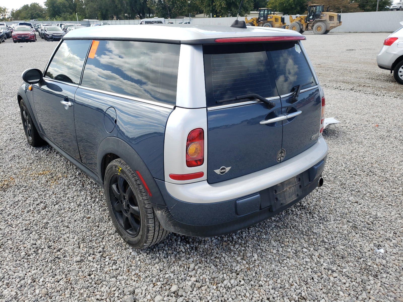 Photo 3 from auction – 2010 MINI COOPER CLU with VIN WMWML3C55ATX38276