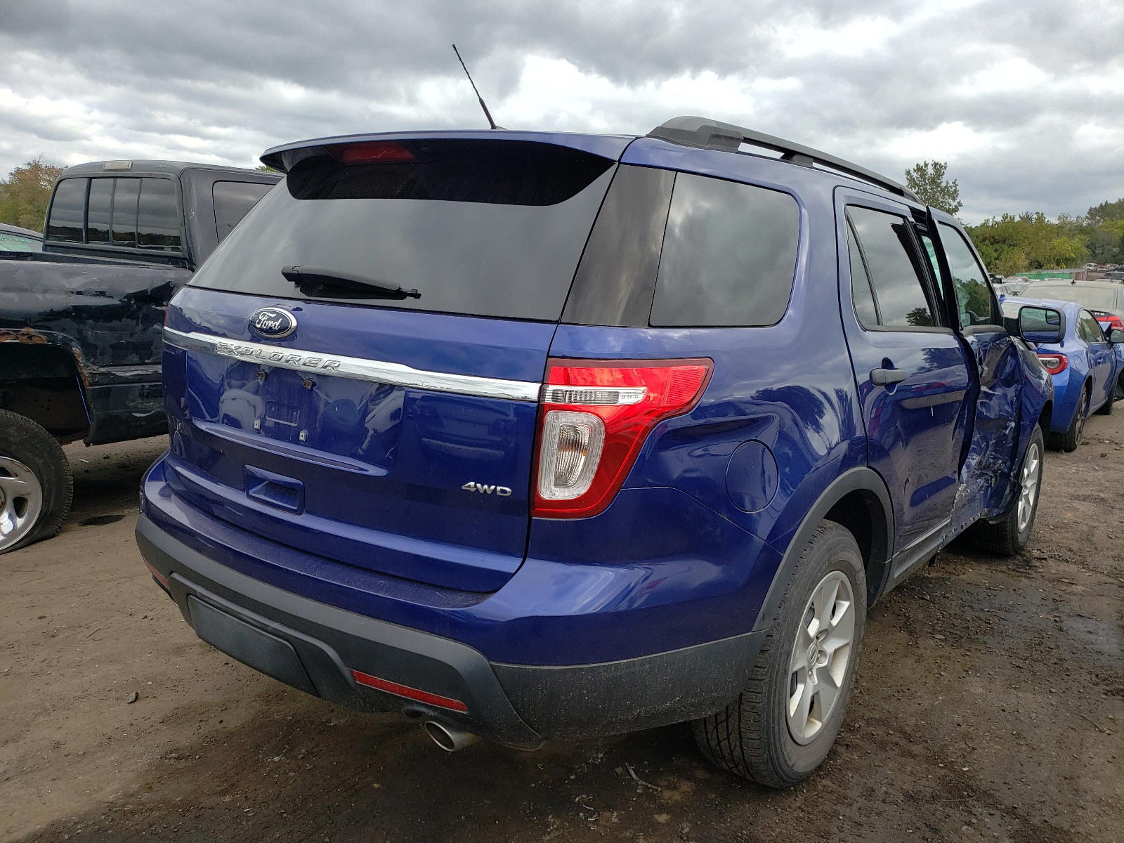 Photo 4 from auction – 2013 FORD EXPLORER with VIN 1FM5K8B86DGB02350
