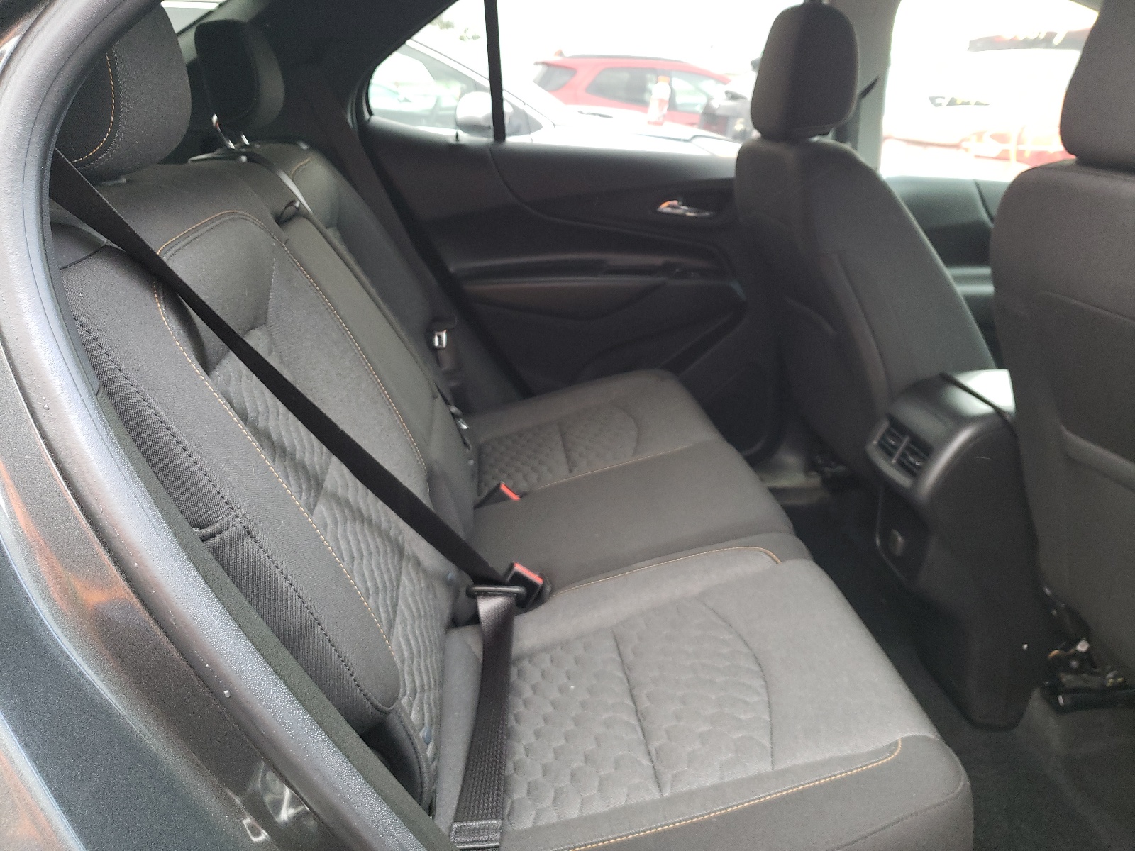 Photo 6 from auction – 2018 CHEVROLET EQUINOX LT with VIN 2GNAXJEV1J6330949