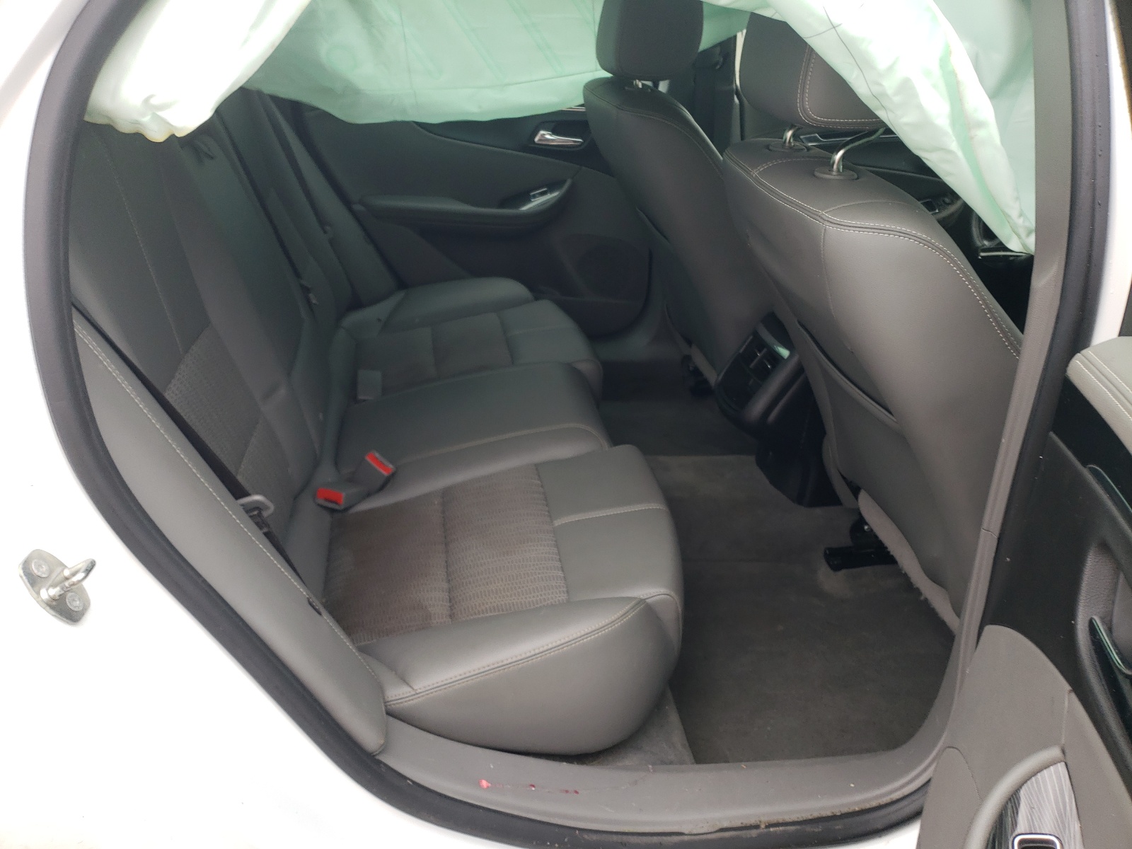 Photo 6 from auction – 2016 CHEVROLET IMPALA LT with VIN 2G1115S3XG9108642