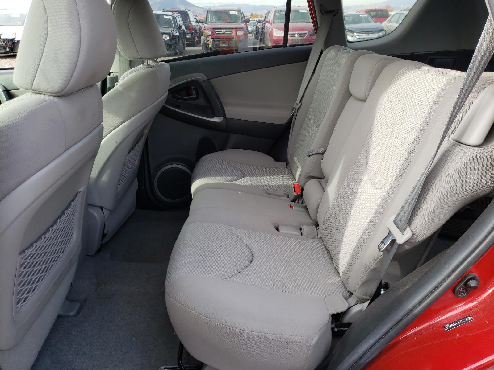Photo 6 from auction – 2012 TOYOTA RAV4 with VIN 2T3BF4DV7CW262943