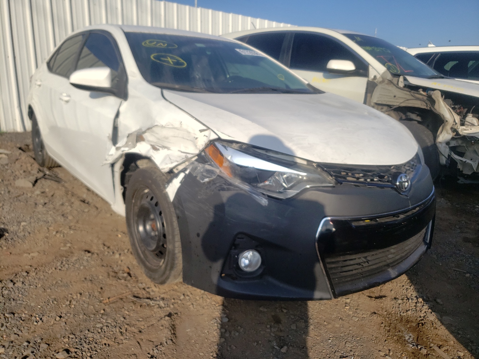 TOYOTA COROLLA L 2015 with VIN 5YFBURHE4FP235131 - Photo from auction