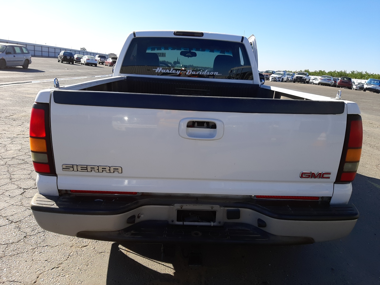 Photo 6 from auction – 2005 GMC NEW SIERRA with VIN 1GTEC14X65Z264112