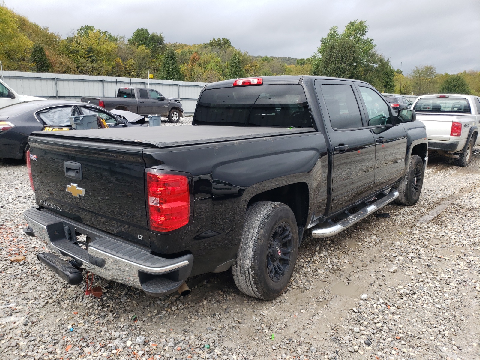 Photo 4 from auction – 2015 CHEVROLET SILVERADO with VIN 3GCPCREH6FG470269