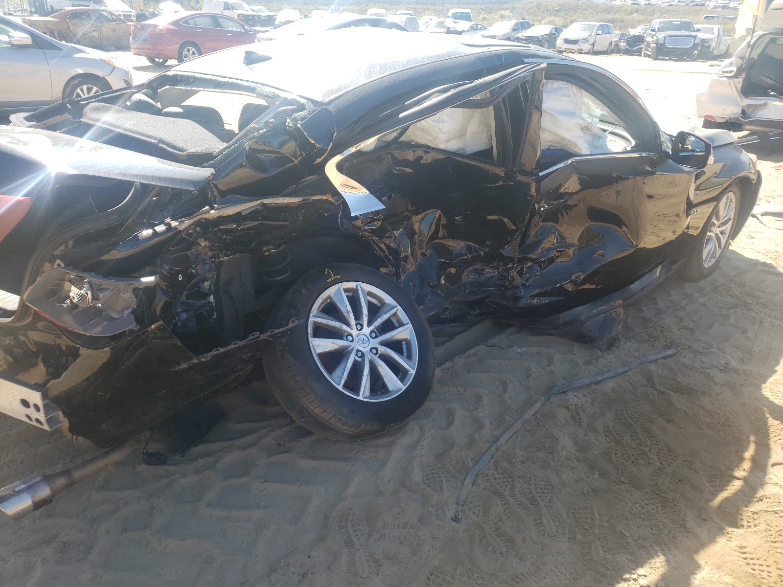 Photo 9 from auction – 2015 INFINITI Q50 BASE with VIN JN1BV7AR4FM412703