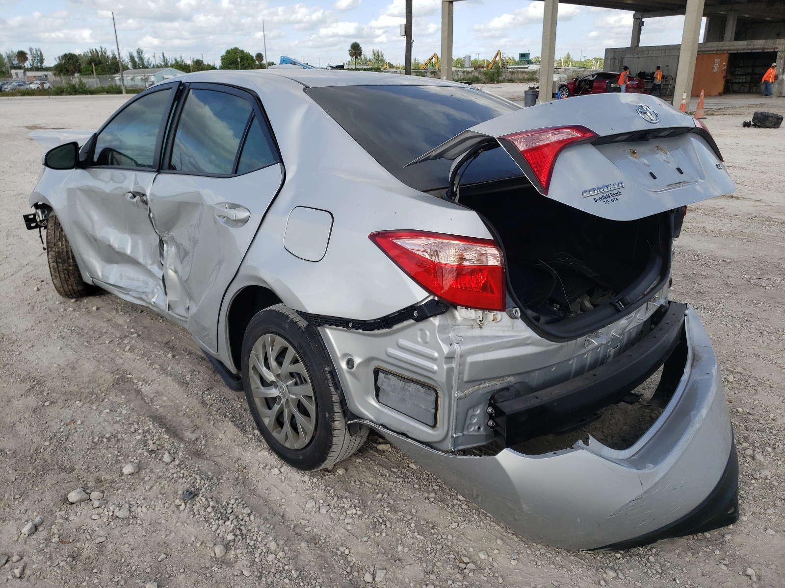 Photo 3 from auction – 2019 TOYOTA COROLLA L with VIN 2T1BURHE2KC156843