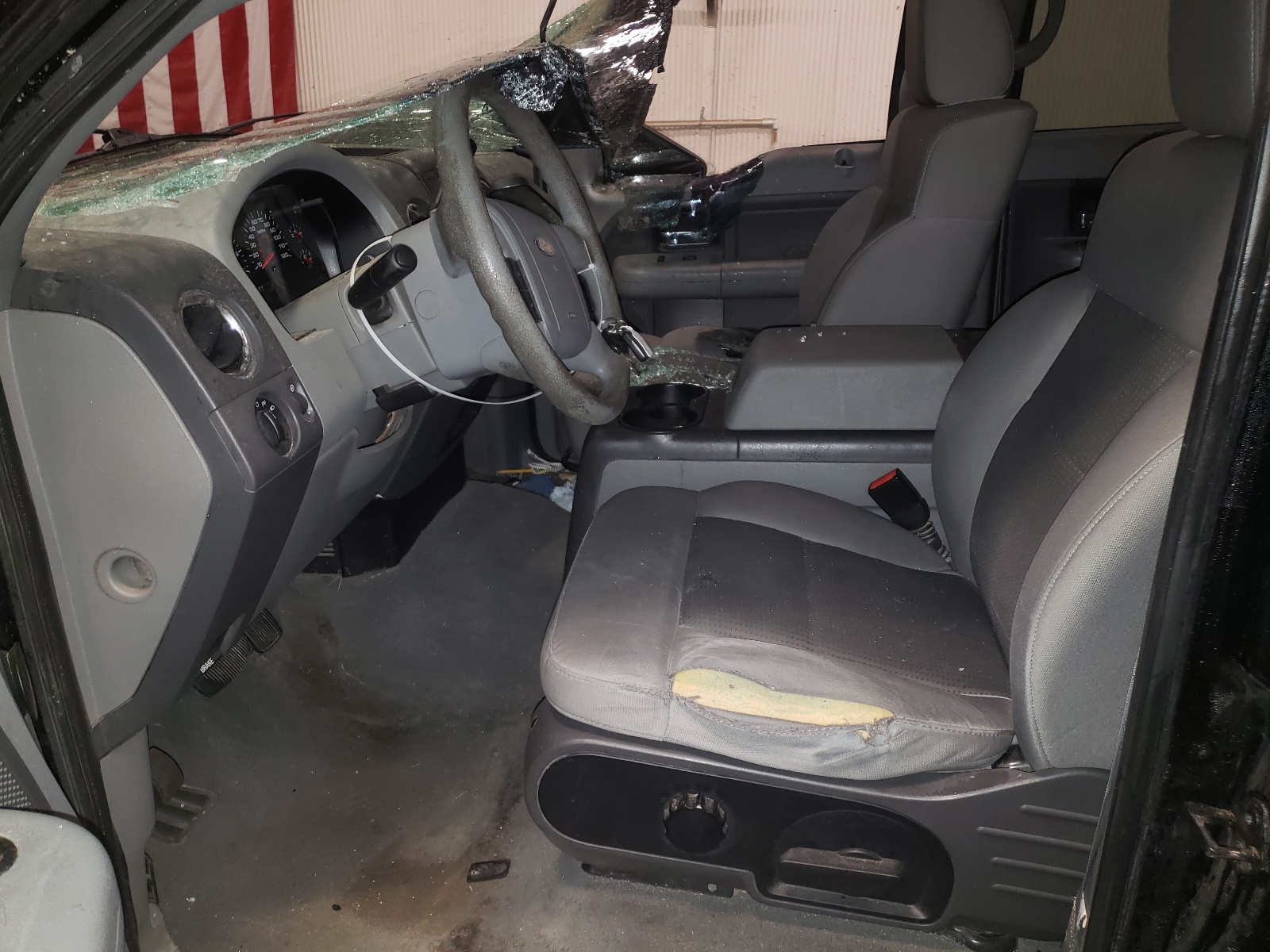 Photo 5 from auction – 2008 FORD F150 SUPER with VIN 1FTPW14V18FB13523