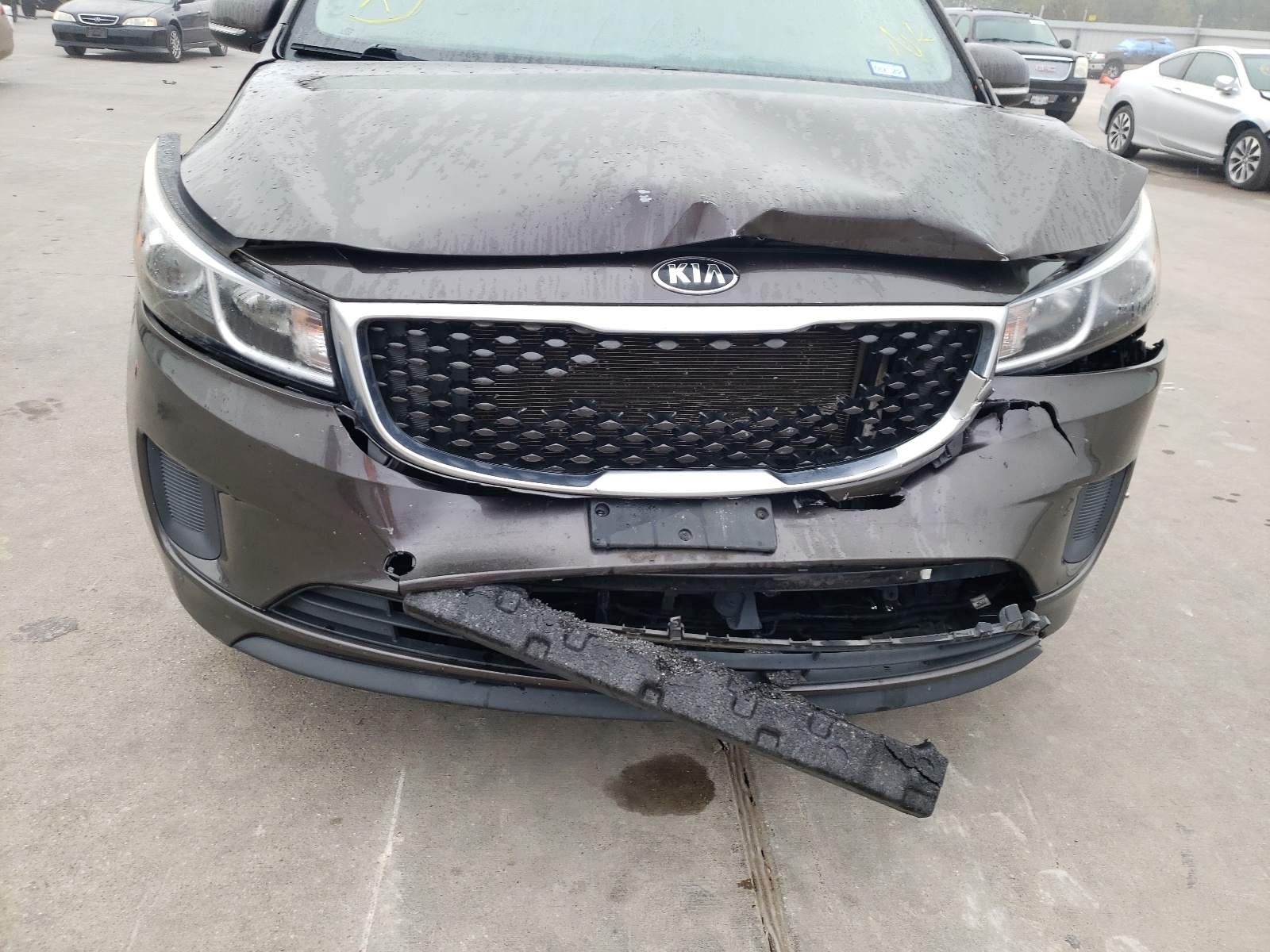 Photo 9 from auction – 2016 KIA SEDONA LX with VIN KNDMB5C15G6088385