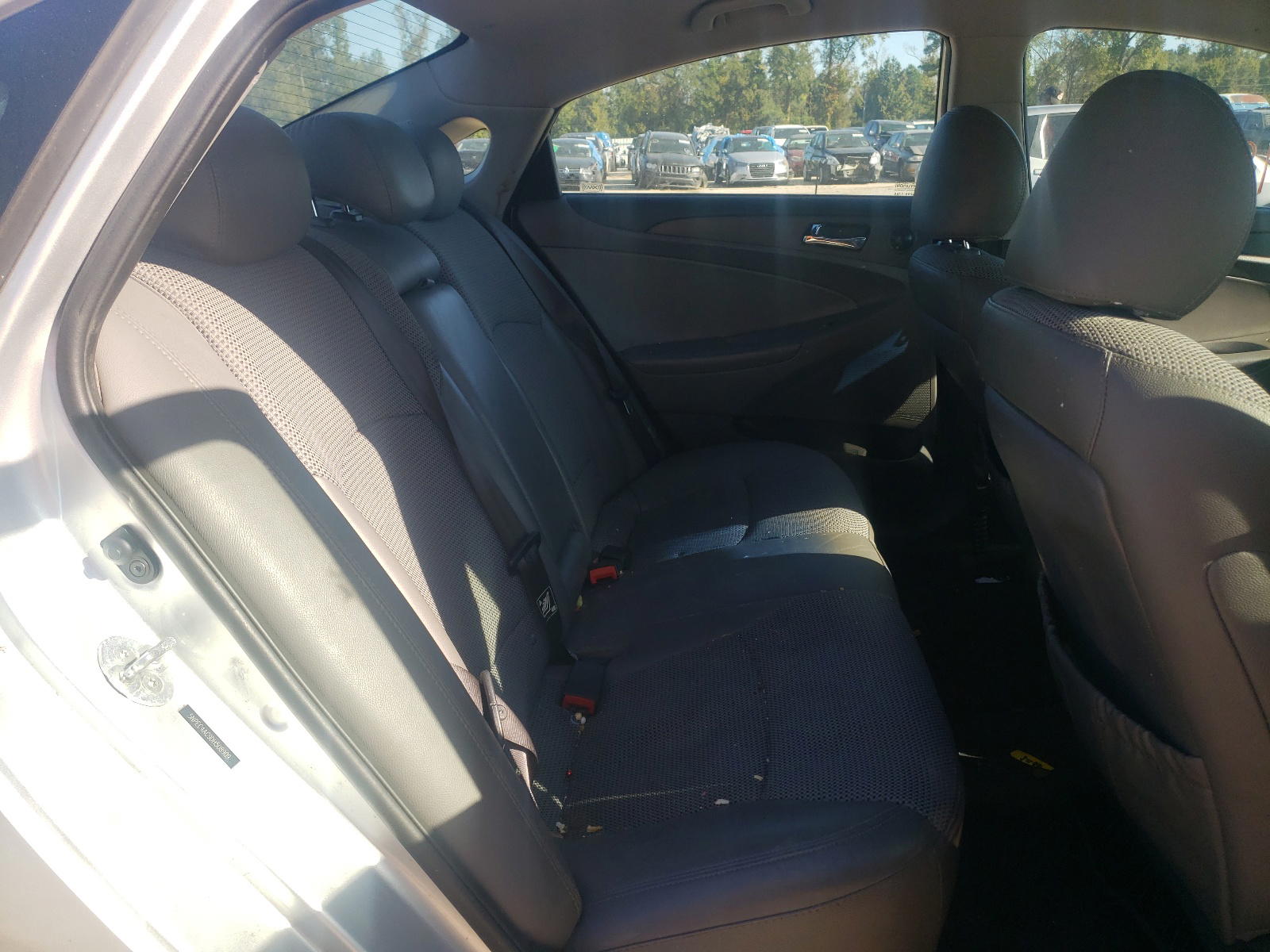 Photo 6 from auction – 2013 HYUNDAI SONATA SE with VIN 5NPEC4AC9DH508909