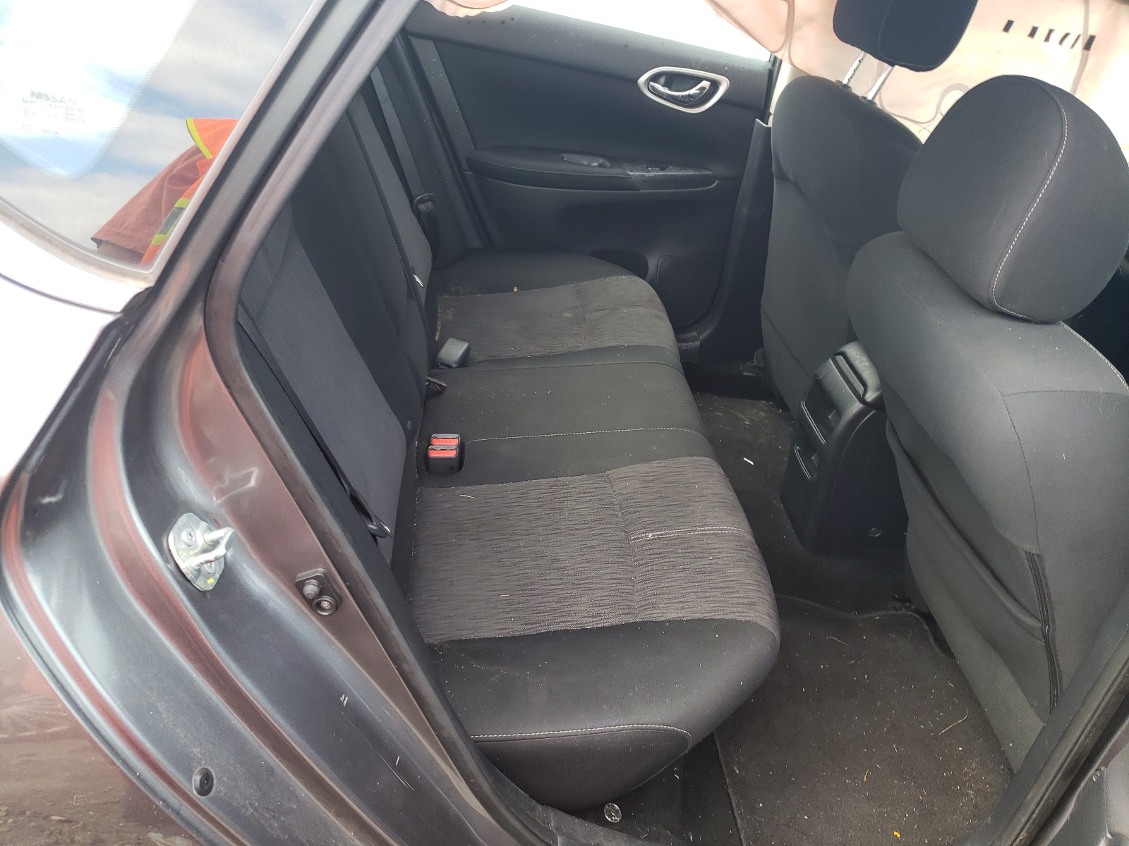 Photo 6 from auction – 2015 NISSAN SENTRA S with VIN 3N1AB7APXFL642937